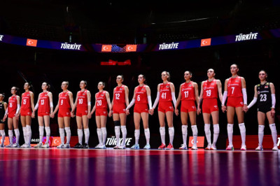 Filenin Sultanları Polonya’yı 3-2 Mağlup Etti: VNL’de 3’te 3!